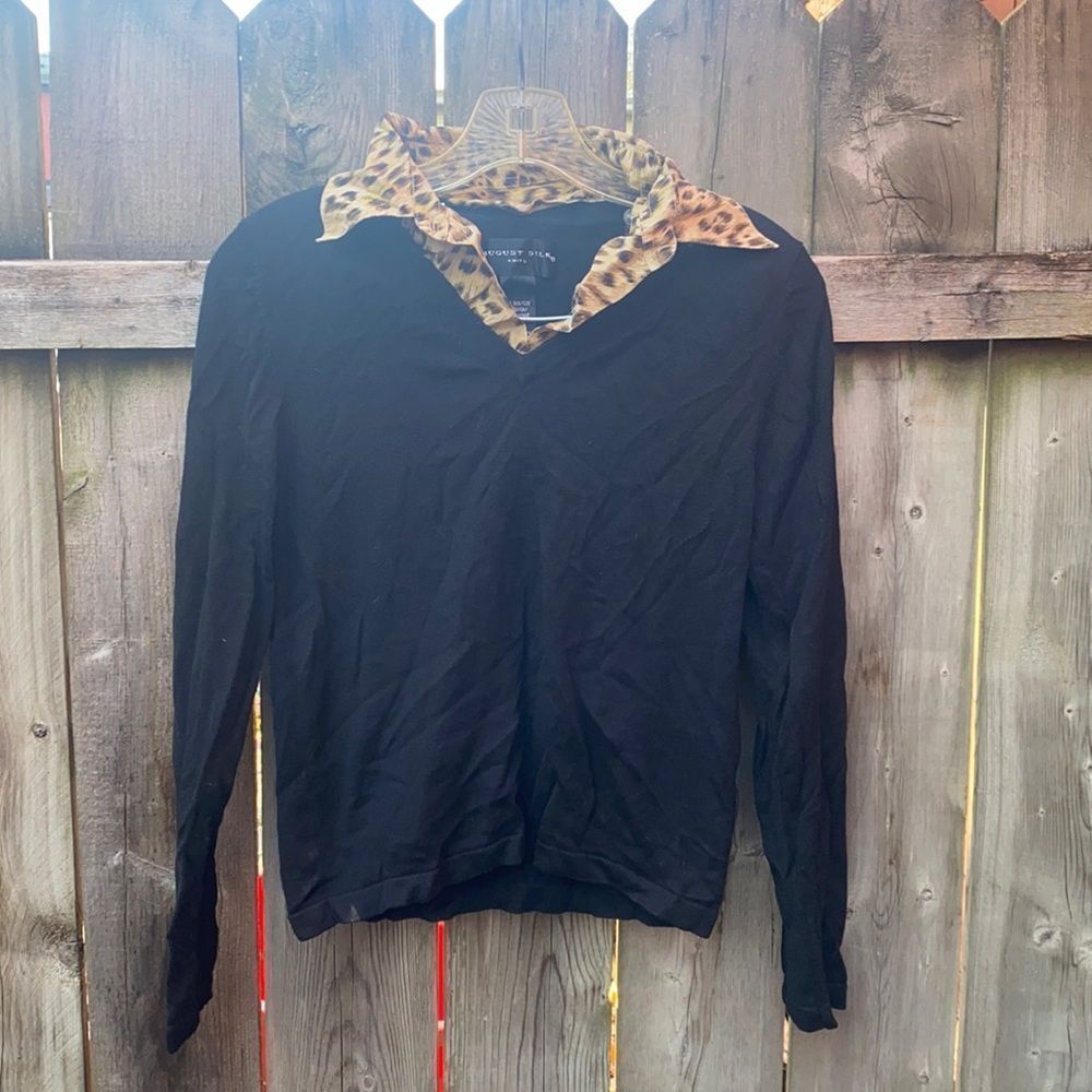 August Silk knits top sz. S
